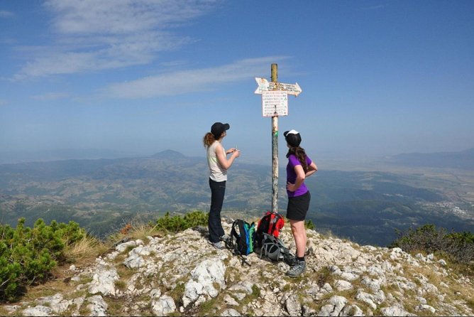 1 day CARPATHIAN PEAKS & CHALETS hike - Leaving Brasov at 9:00 am