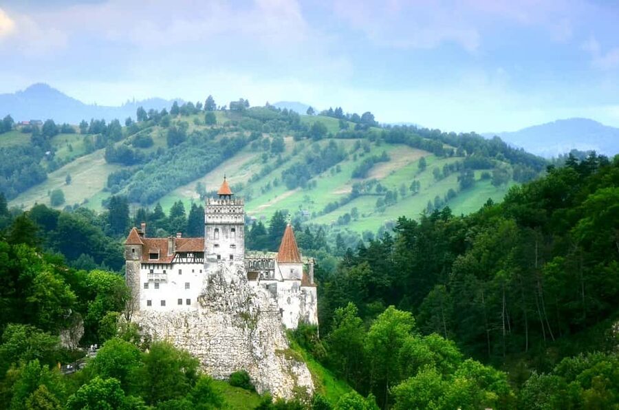 1-Day Guided Tour: Bucharest-Peles, Dracula Castle & Brasov - Brașov’s old town and the Black Church