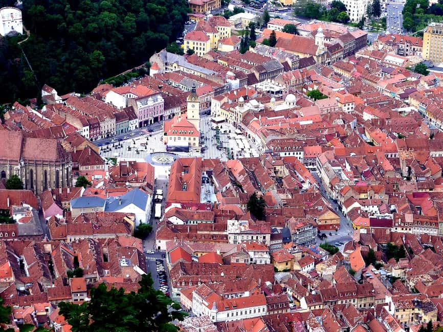 1-Day Guided Tour: Bucharest-Peles, Dracula Castle & Brasov - The long return to Bucharest