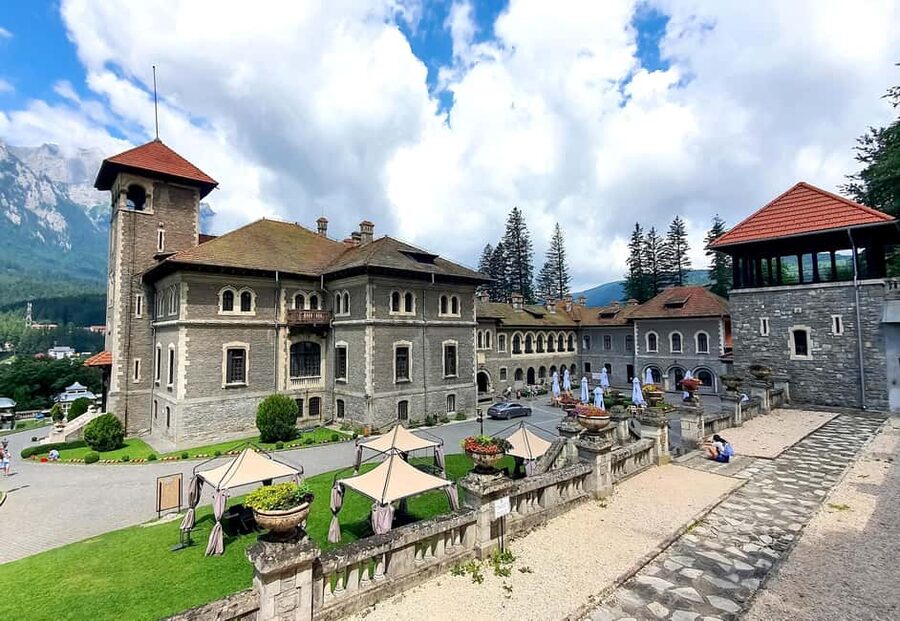 1-Day Minivan Tour 3 Castles: Peles, Wednesday & Dracula’s - Bran Castle: Dracula, Vlad, and the final stop