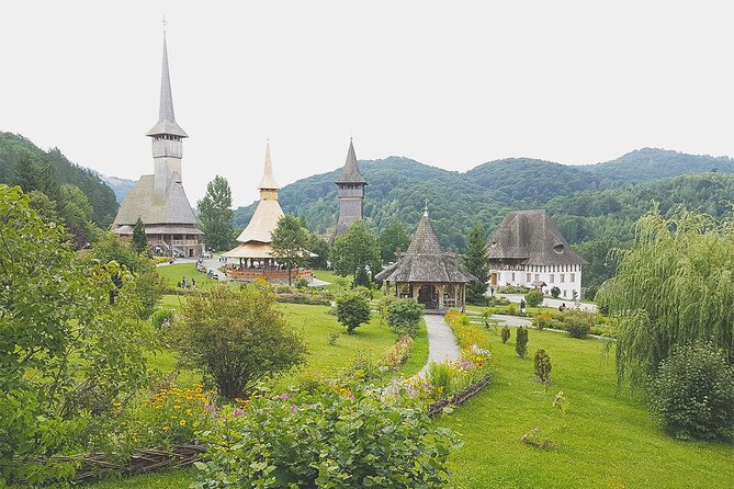 10-Day Private Tour of Romania with Pick Up - Folk art and the Bicaz Gorges