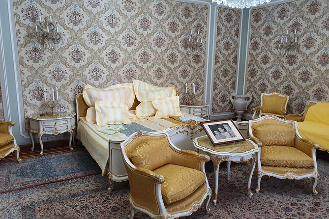 10 h Ceausescu Communism Private Tour in Bucharest plus Dracula's Grave - Calea Victoriei: old Bucharest beside revolutionary power