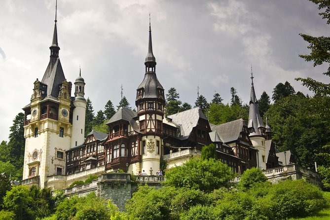 2-Day Small-Group Tour to Dracula's Castle, Rasnov Fortress, Peles Castle, Sighisoara and Libearty Brown Bear Sanctuary with Overnight in Brasov - Why two days is the sensible length