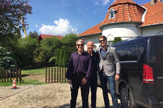 3 Castle:Peles ,Bran,Cantacuzino Tour from Brasov /Hotel pickup - The Price and What You Actually Receive