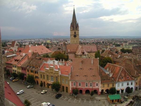 3-Day Medieval Transylvania Package Tour - From Bucharest to Curtea de Argeș and Cozia