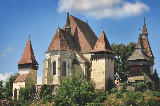4-Day Private Tour of Transylvania from Bucharest - Day one: Peles Castle and Brasov’s medieval center