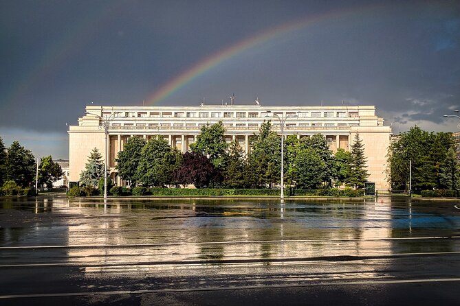 4h Bucharest Panoramic Private Tour by Car with Photo Stops - Royal memory at the Palace and Carol I statue