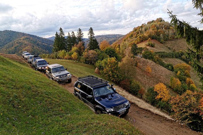 4x4 Nature Tour in Land of Dracula - 1 day - Poiana Marului: lunch and quiet country roads