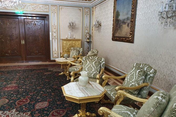 8-Hour Private Tour to Bucharest Communism - Ceaușescu Mansion: dictatorship behind closed doors