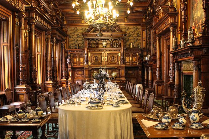 Bear Sanctuary, Bran (Dracula) Castle, Peles Castle From Brasov - Bran Castle and the Dracula connection