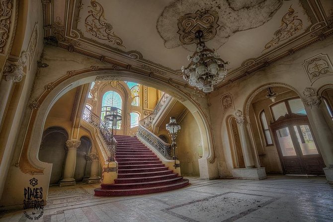Black Sea Private Tour, Day Trip to Constanta from Bucharest - Constanta Casino: one hour at the coast