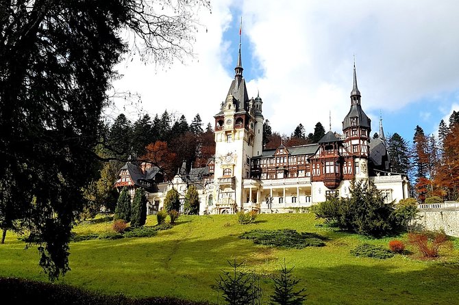 Bran Castle & Peles Castle - Premium Private Tour - The ride from Bucharest and the value of a small group