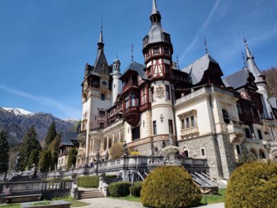 Bran, Peles and Cantacuzino Castles Day Tour