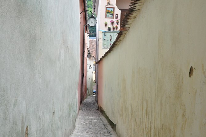 Brasov Old Town Small-Group Walking Tour - Piaţa Sfatului and the medieval heart of the city