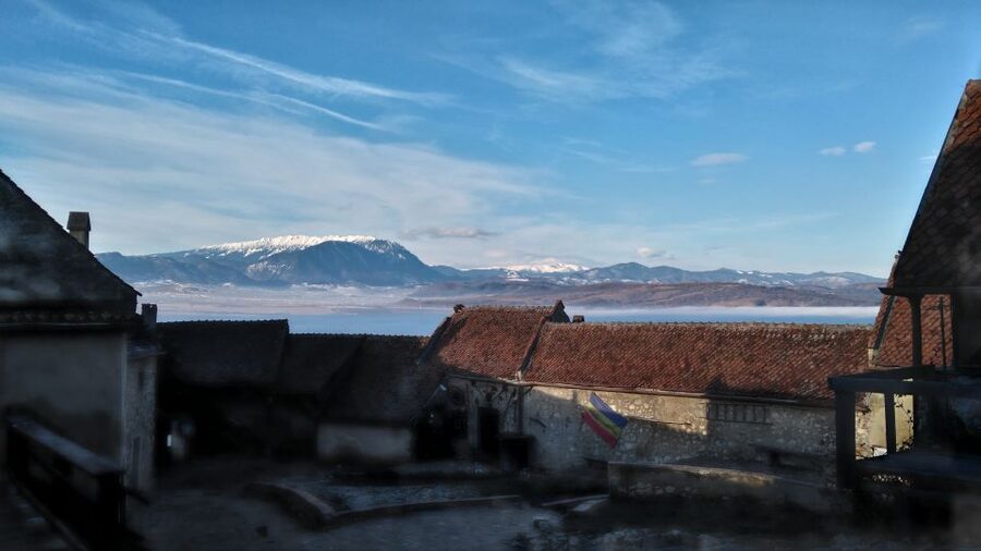 Brasov: Peles Castle, Bran Castle & Rasnov Fortress Day Tour - Râșnov Fortress: views, walls, and a limitation