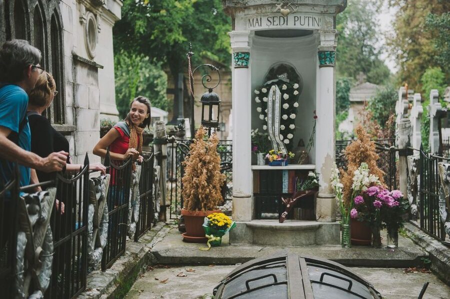 Bucharest: 3-Hour Dark History Tour with a Local - Why Bucharest’s darker past makes a good walking tour