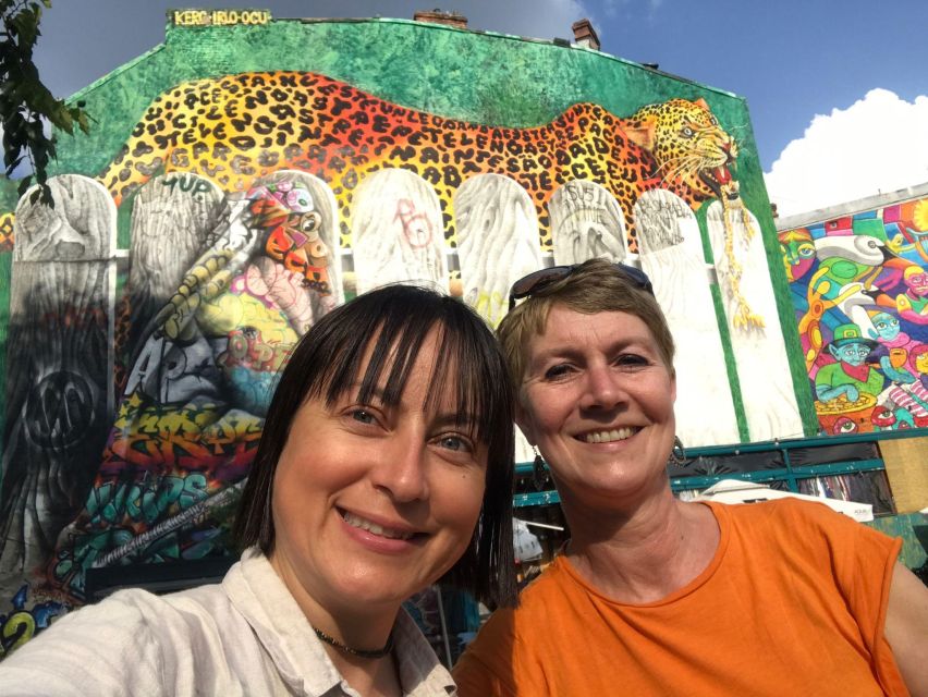 Bucharest: Alternative Sightseeing 2.5-3h-Hour Guided Tour - Food Hood and what to do afterward