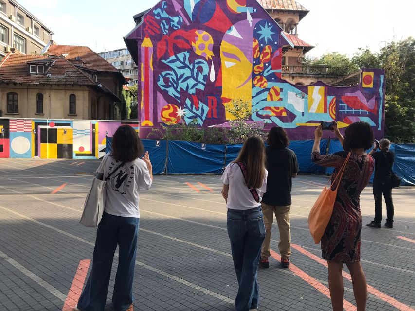 Bucharest: Alternative Sightseeing 2.5-3h-Hour Guided Tour - Bram Stoker, Dracula, and the Masonic mural