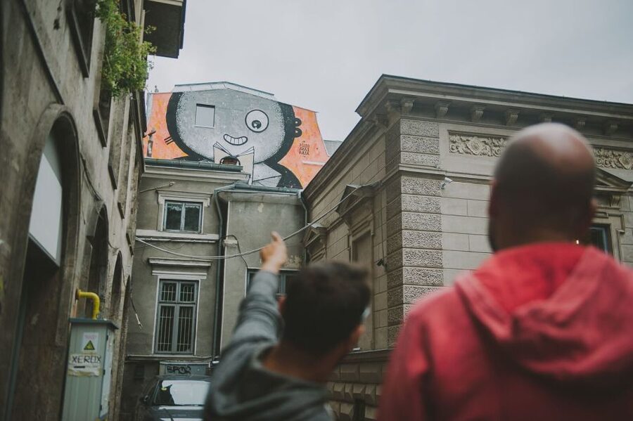 Bucharest Alternative Walking Tour - From the busy boulevard to Revolution Square