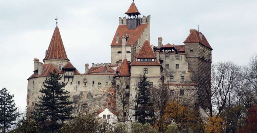 Bucharest: Bran & Peles Castle with Rasnov Citadel Day Trip - Peles Castle: Romania’s royal showpiece