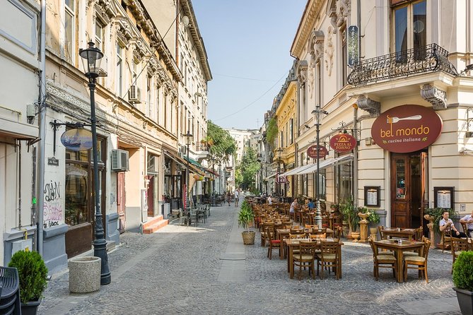 Bucharest by bike - The Romanian Peasant Museum and everyday life