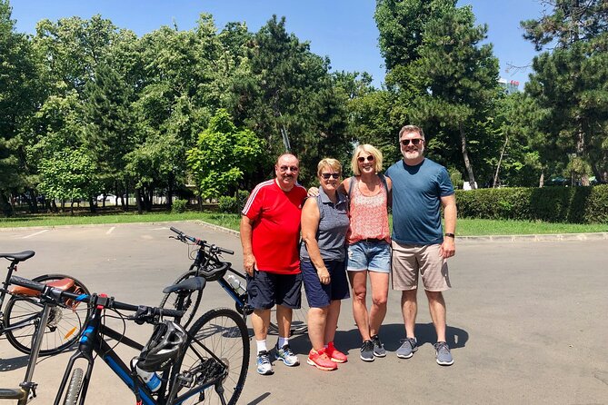 Bucharest by bike - Herastrau Park, a green break in the city