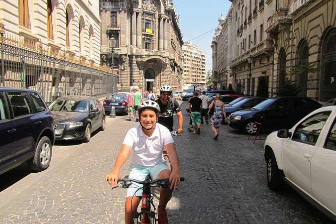 Bucharest by bike - Starting at the Hard Rock Cafe
