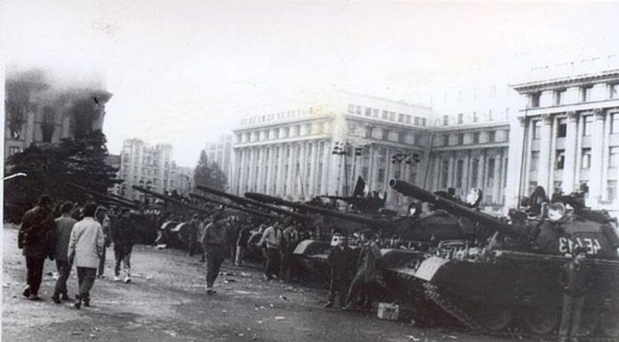 Bucharest Communism: From Lenin to Ceausescu - Starting beside Constitution Square