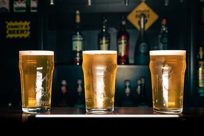 Bucharest: Craft Beer Tour with Traditional Meal - Who should book this experience?