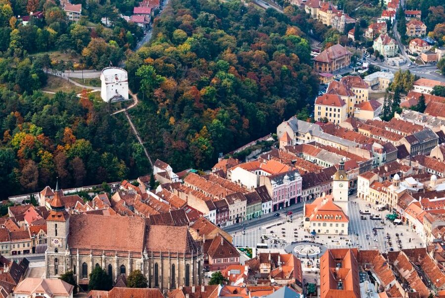 Bucharest: Dracula Castle, Peles Castle & Brasov Guided Tour - Why this Bucharest day trip works