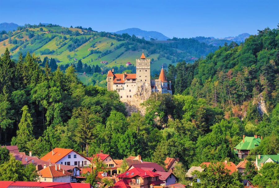 Bucharest: Dracula Castle, Peles Castle & Brasov Old Town - Key points before you book