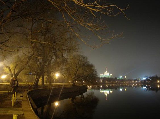 Bucharest Evening Tour and Traditional Dinner - Why an evening drive works well in Bucharest