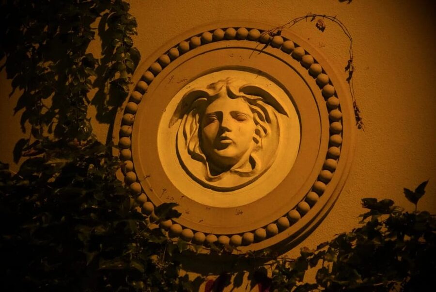 Bucharest: Ghost Stories & Romanian Mythology Walking Tour - Key points at a glance