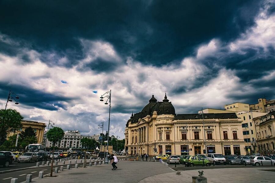 Bucharest: Half Day Bike Tour - Why a bicycle is a smart way to meet Bucharest