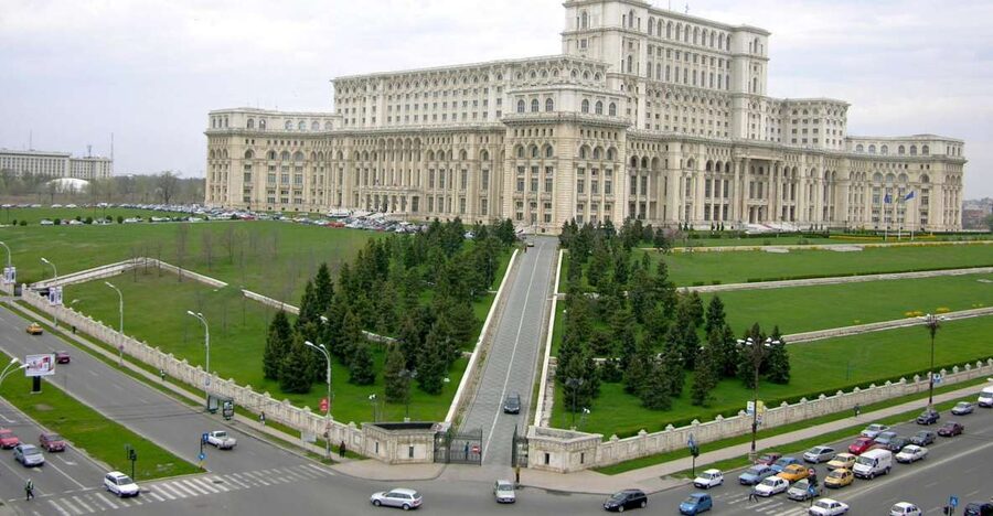 Bucharest: Half-Day Sightseeing Tour - What the four-hour route gives you