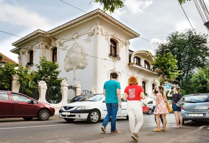 Bucharest: Hidden Gems 2.5-Hour Walking Tour - Key points at a glance
