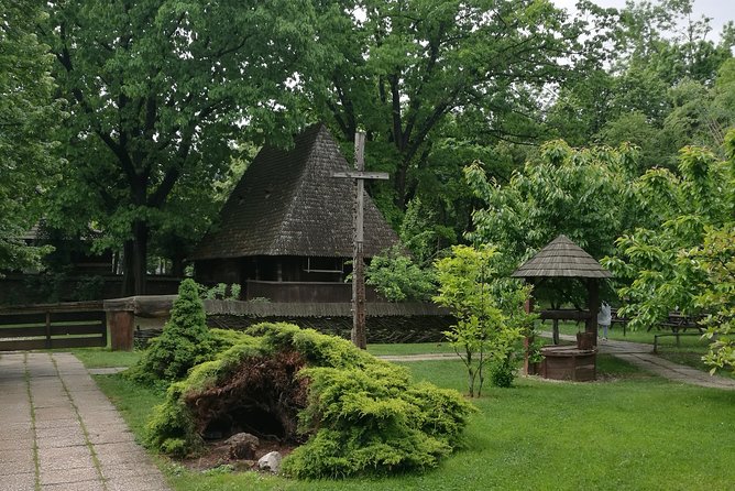 Bucharest Highlights Half-Day City Tour with Pickup - Mogoșoaia Palace and Brâncovenesc style