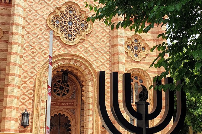 Bucharest Jewish Heritage | Holocaust Memorial | Private Car Tour - The Ashkenazi cemetery and the stories beneath the grass