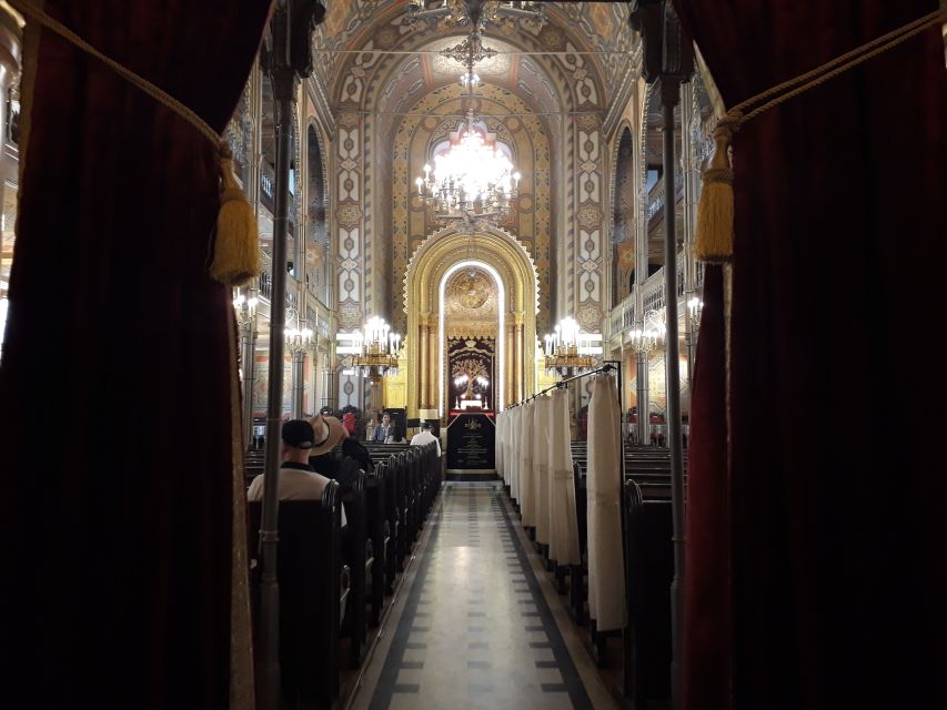 Bucharest Jewish Heritage Private Walking Tour - The Choral Temple, the tour’s grand finale