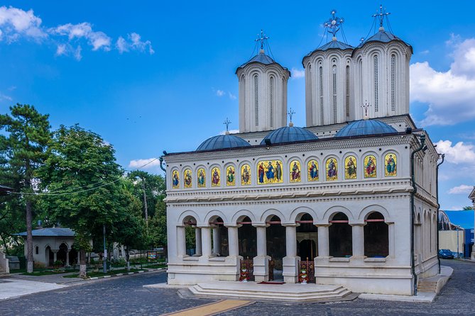 Bucharest Must See Walking Tour - Macca Villacrosse Passage reveals Bucharest’s Paris connection