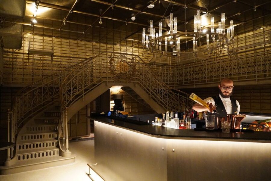 Bucharest: Night Life Tour - A guide who is part host, part nightlife fixer