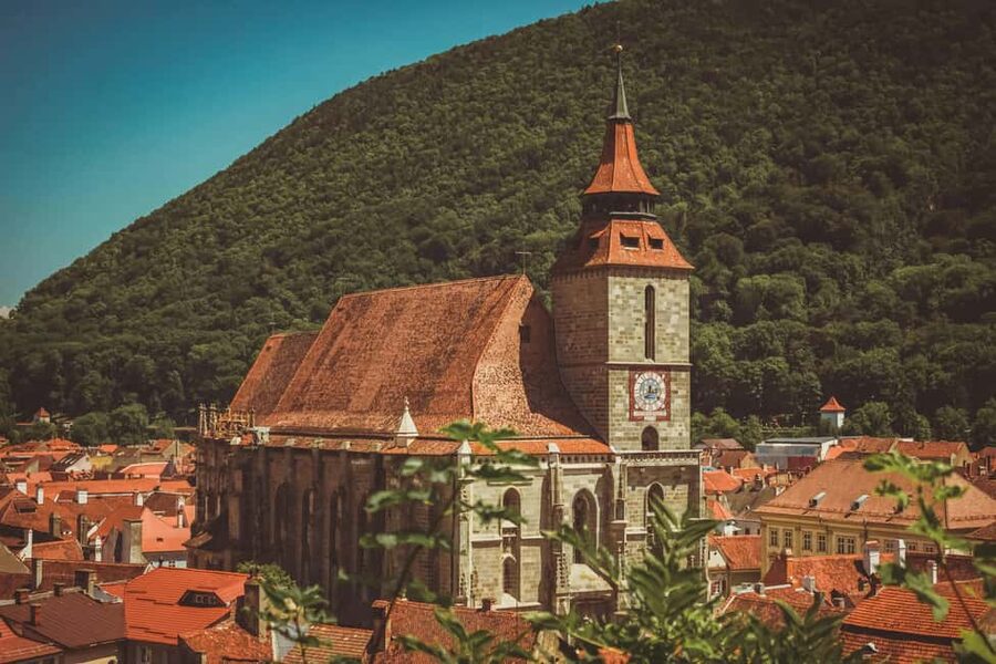 Bucharest: Peles Castle, Bran Castle & Brașov Day Tour - What the $31 price really covers