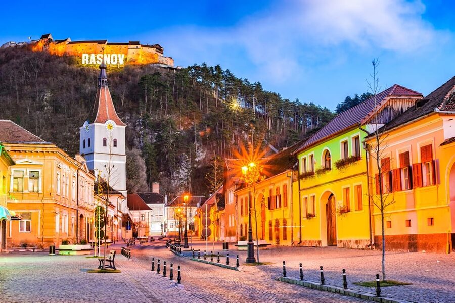 Bucharest: Peles Castle, Bran Castle, & Brasov Full-Day Tour - The three-hour return to Bucharest