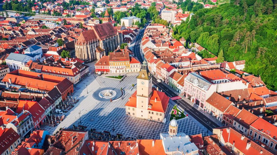 Bucharest : Peles Castle, Dracula's Castle & Brasov Day Trip - Walking, weather, and what to bring