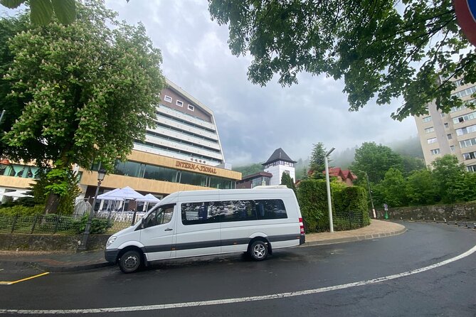 Bucharest Private Airports Transfer - Finding your driver after the flight