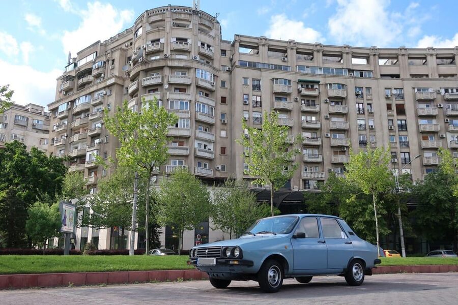 Bucharest: Private Communist Tour in a Romanian Vintage Car - Victoria Socialismului Boulevard, the Champs-Élysées comparison