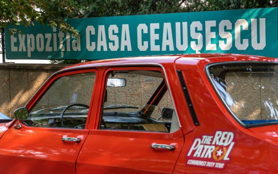 Bucharest: Private Last Days of Ceausescu Tour in a Dacia - The secret stops and the failed escape