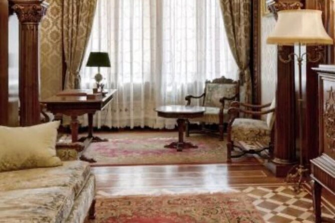Bucharest Private Tour, Parliament Palace, Ceausescu House Visit - Transport, timing, and the private format