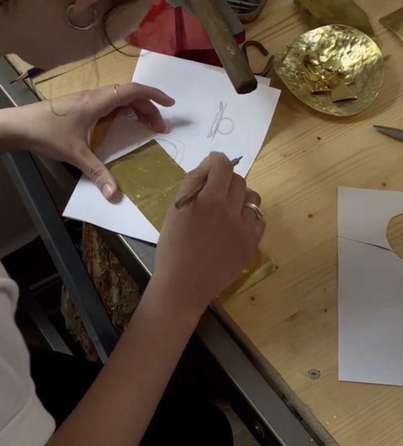 Bucharest: Real Roma Community - Crafting Workshop - Practical details that shape the day