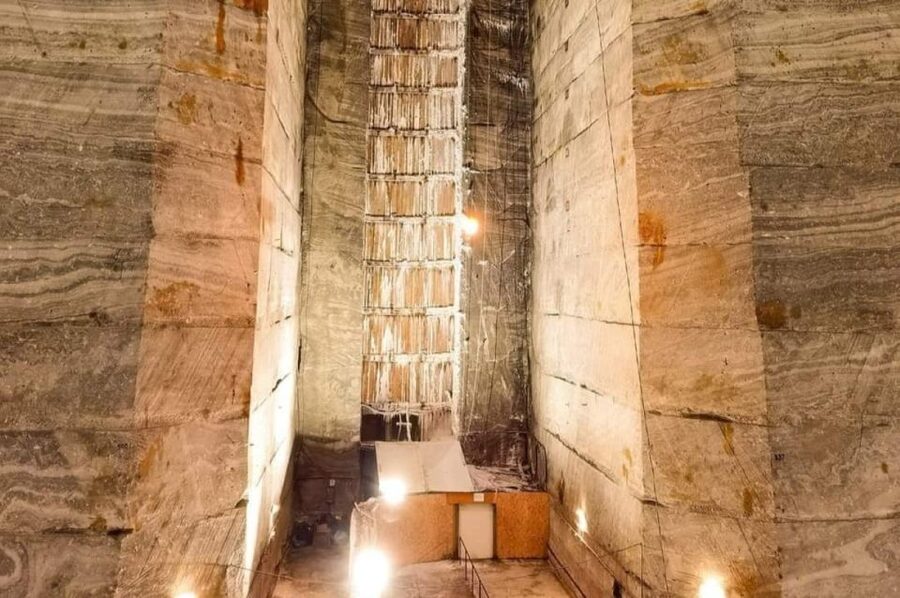 Bucharest: Slanic Salt Mine & Carpathian Mountains Day Tour - A Traditional Romanian Lunch